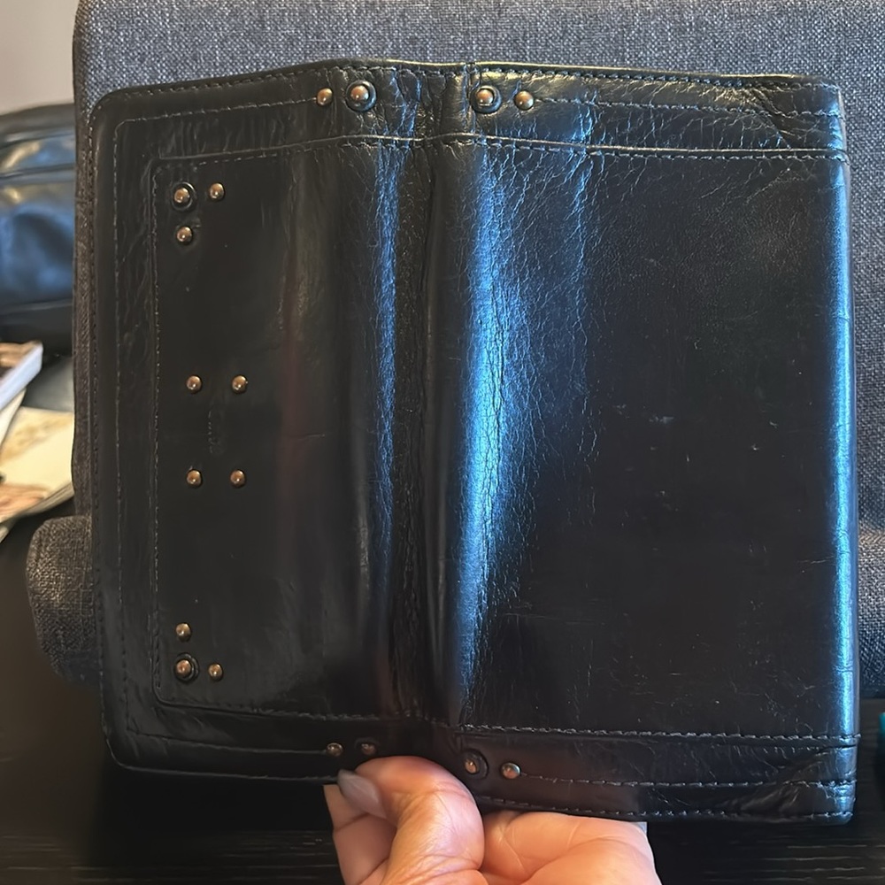 Chloe Paddington Long leather lock & stud wallet - Picture 8 of 9
